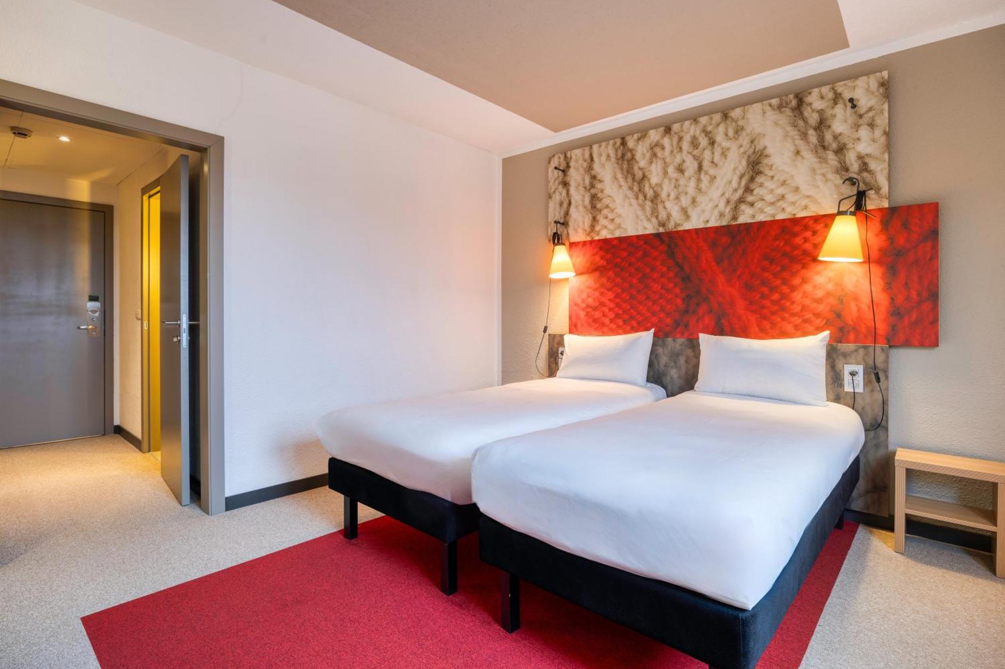 B&B Hotel Mons Gare Εξωτερικό φωτογραφία