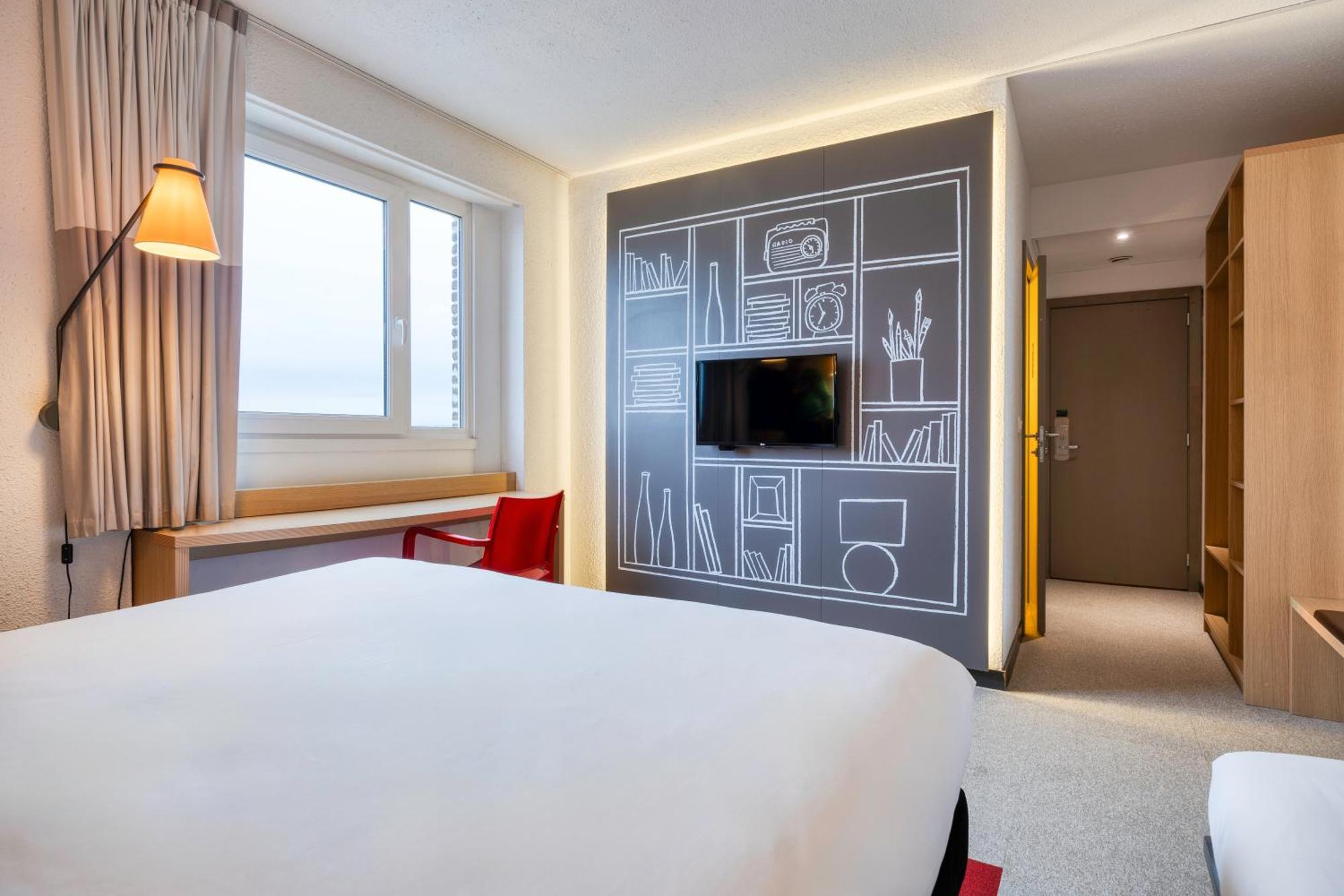 B&B Hotel Mons Gare Εξωτερικό φωτογραφία