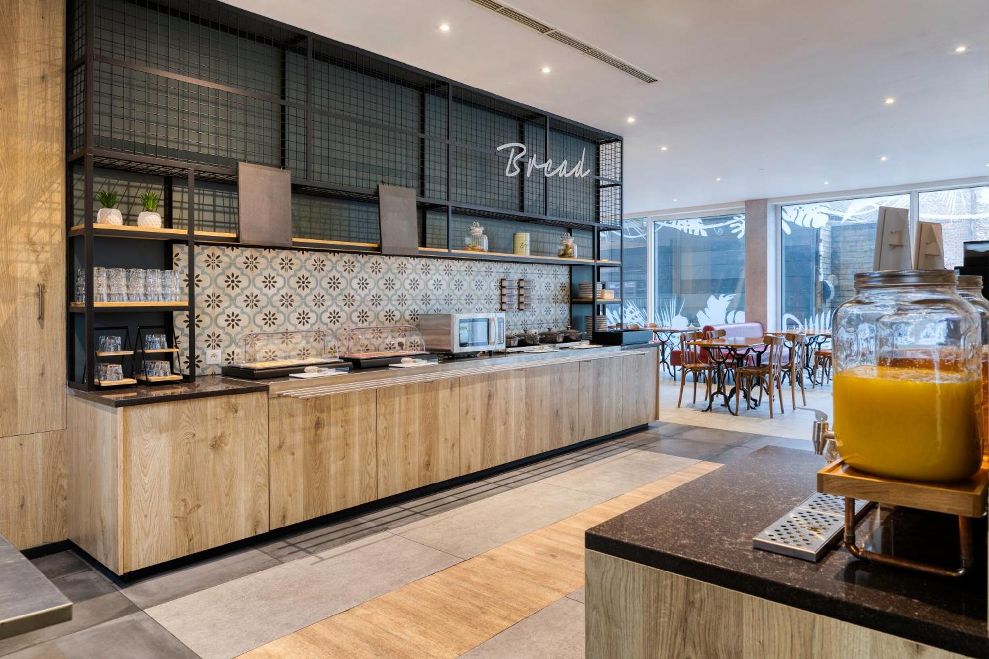 B&B Hotel Mons Gare Εξωτερικό φωτογραφία