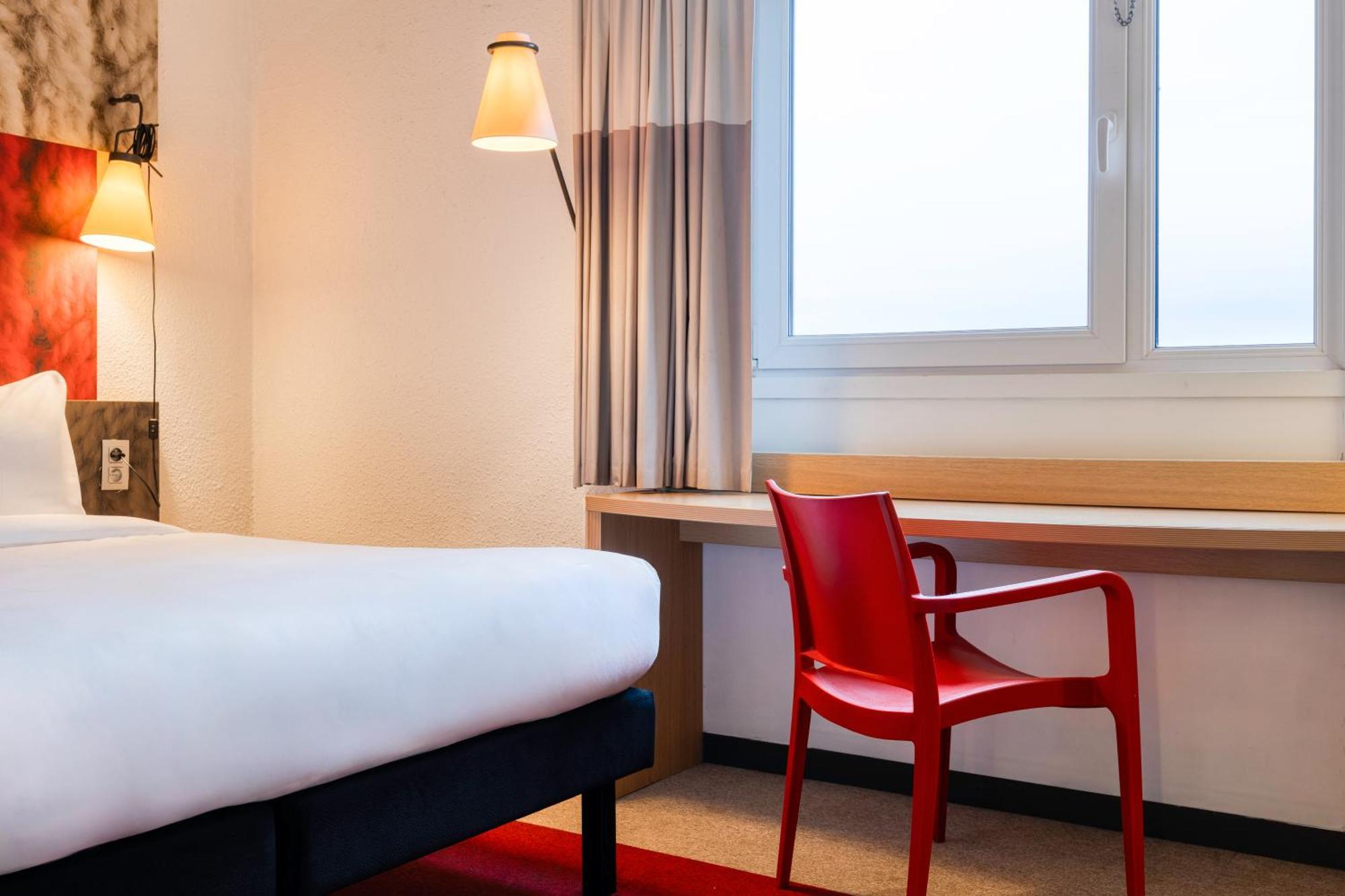 B&B Hotel Mons Gare Εξωτερικό φωτογραφία